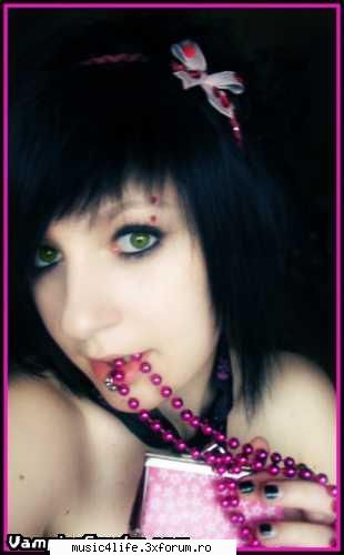sweety *  :nebun: poze emo
